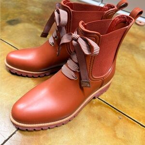 Bernardo Women's Red Winter Boots